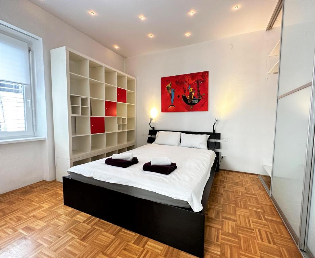 Charming Starry Night Apartment Lublaň Exteriér fotografie